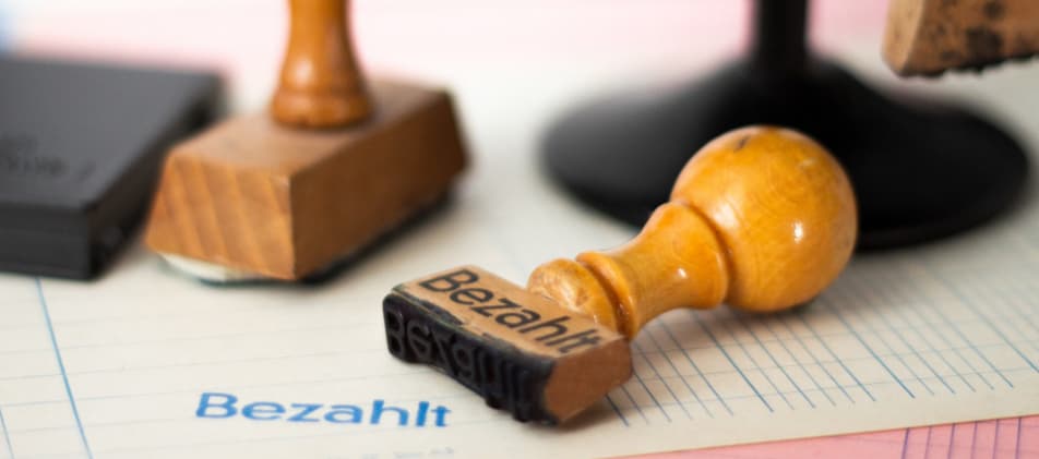 Justitia mit verbundenen Augen Berater helfen Insolvenzberatung Hamburg